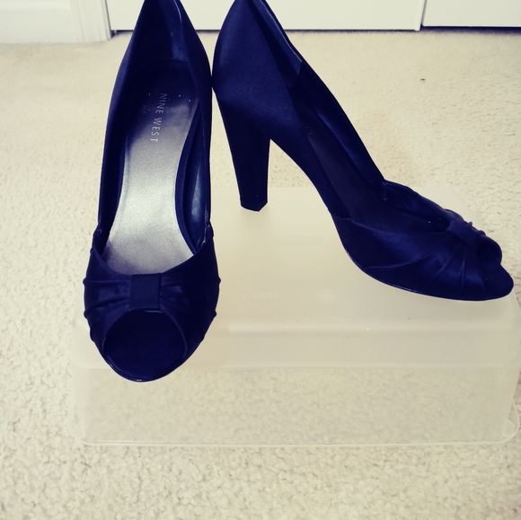 Nine West Women's Black Heels - Picture 2 of 13